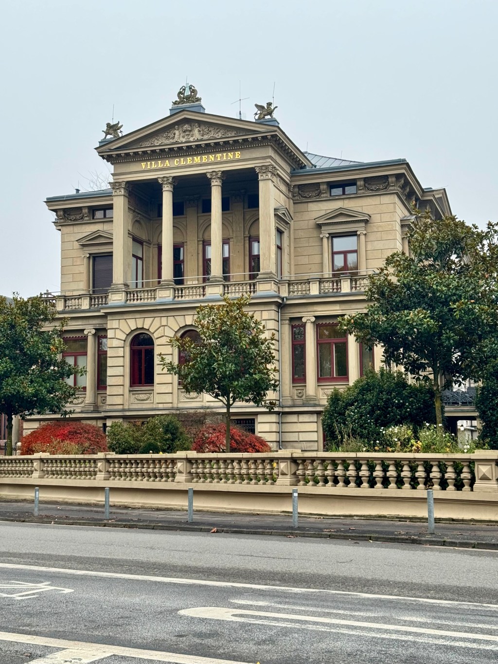 Architektur und Macht.